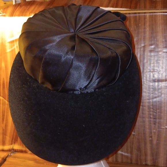 Vintage black ladies hat main image 8